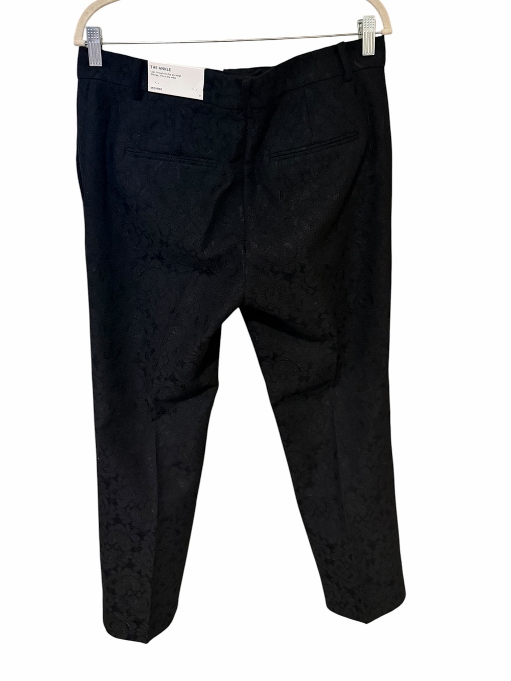 NWT Ann Taylor The Ankle Pant Black Embossed Floral Size 8 Work Office Career - Picture 6 of 8